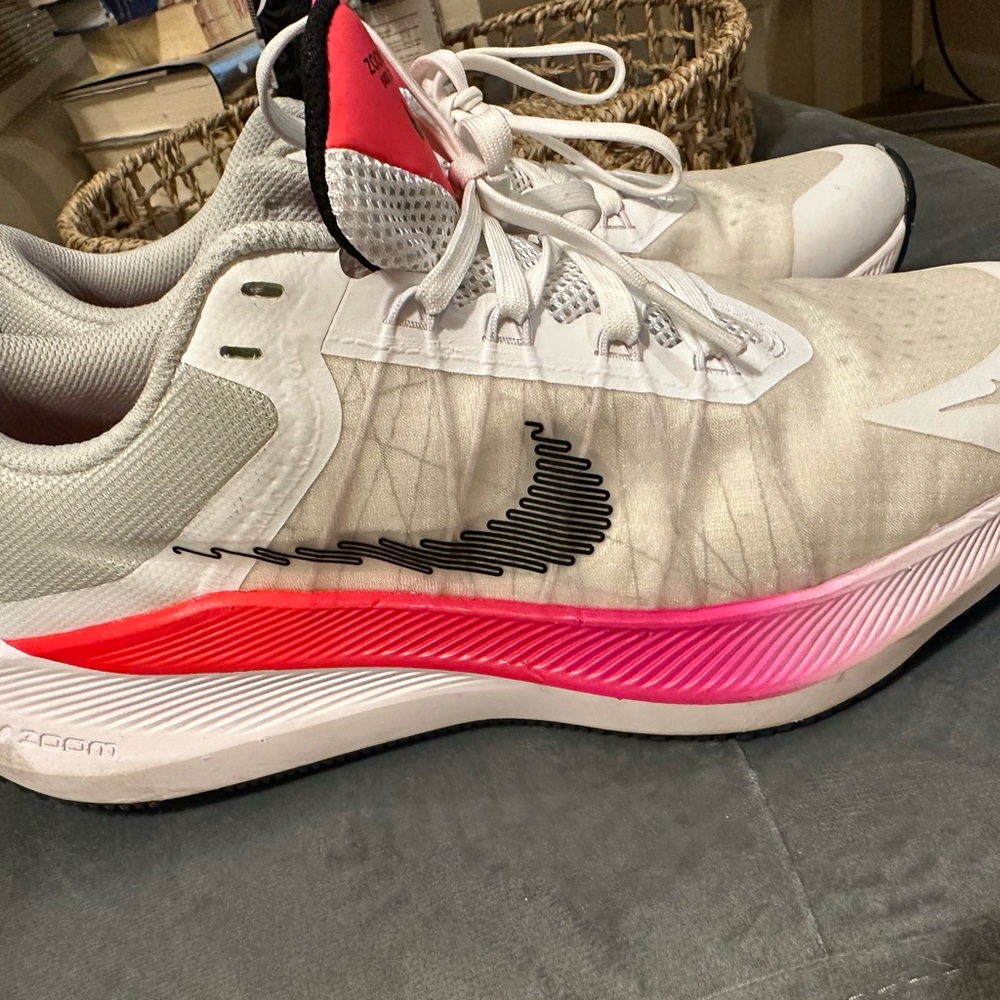 Nike zoom Winflo woman’s runner shoes 👟🔥❤️